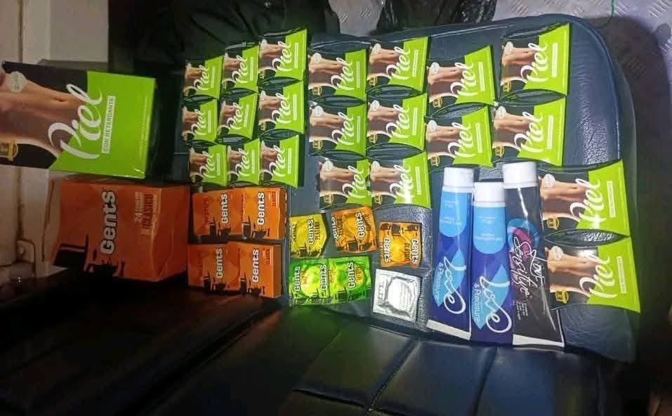 Incautan preservativos y vaselina en intervención a presunto barco prostíbulo en el río Nanay